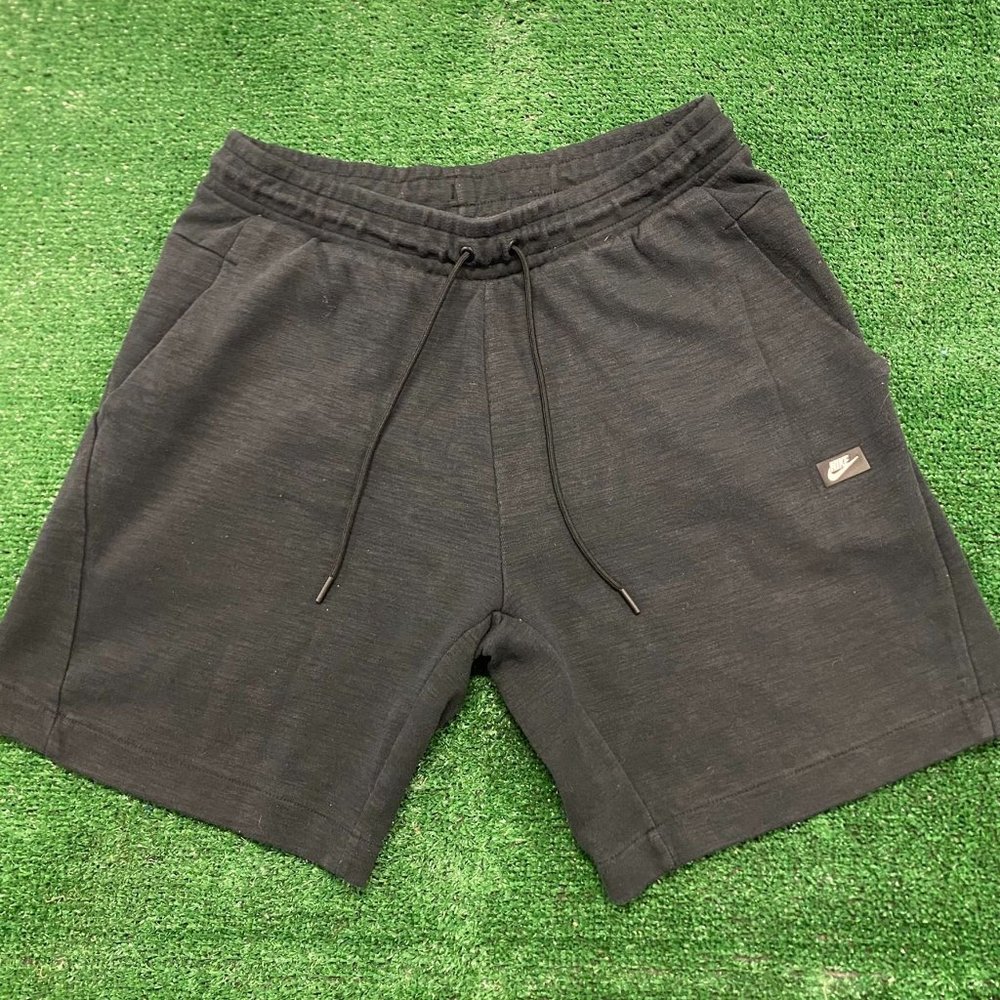 Nike Basic Essential Vintage Sweat Shorts - image 1